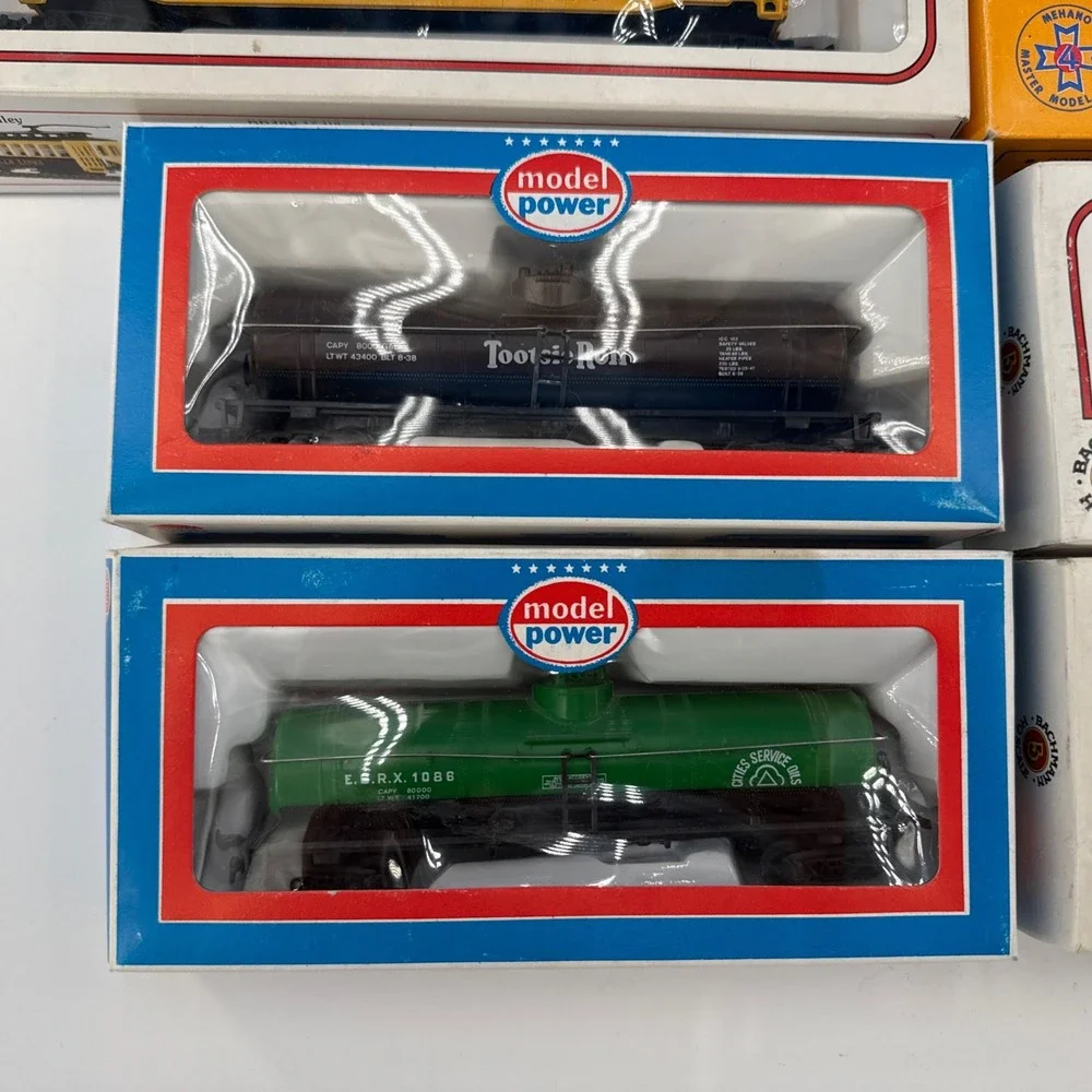 Vintage HO Scale Freight Cars Lot of 7 Bachmann Model Power Mehano Boxed